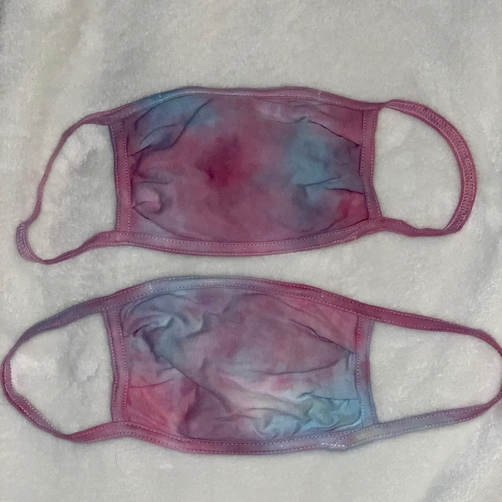 Dolphin Color Mask